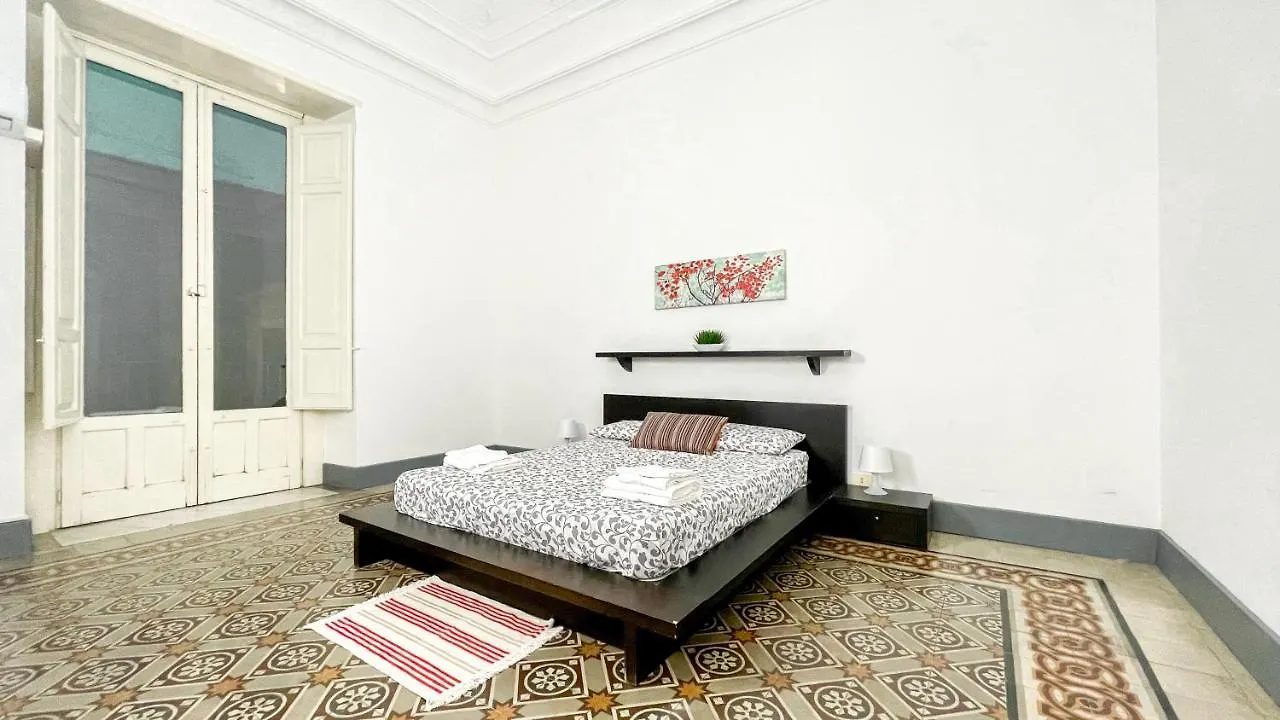 Casa vacanze Edificio Storico - Appartamento 2 Piani - Centro Di Catania Italia
